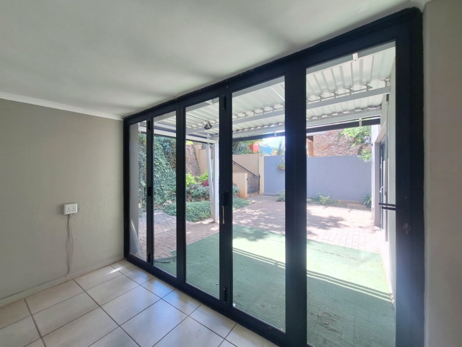 3 Bedroom Property for Sale in Magalies Golf Estate North West